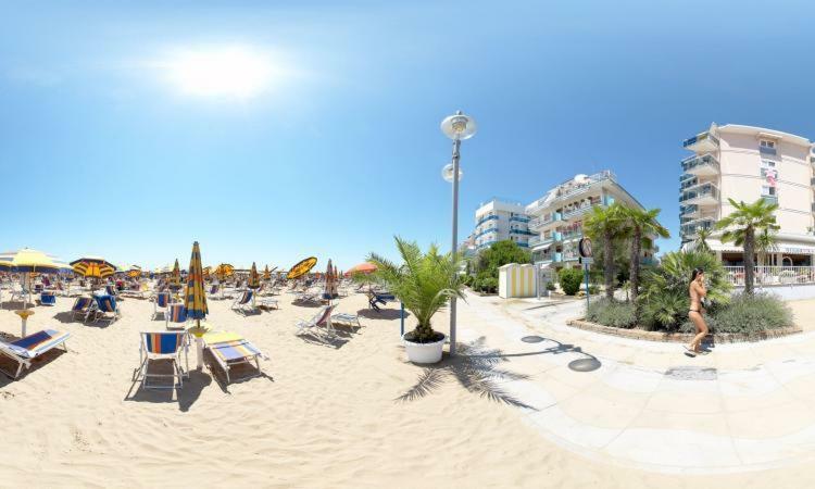 Piccolo Moderno Sulla In Centro * Lido di Jesolo